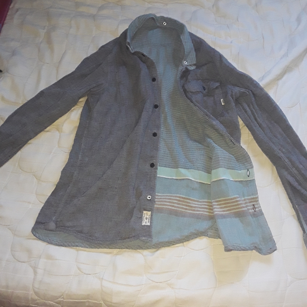 NWOT Reversible Vans shirt.